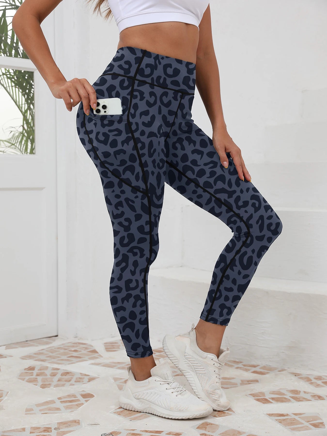 Printed High-Waist Fitness Pants – Pocketed & Slim Fit