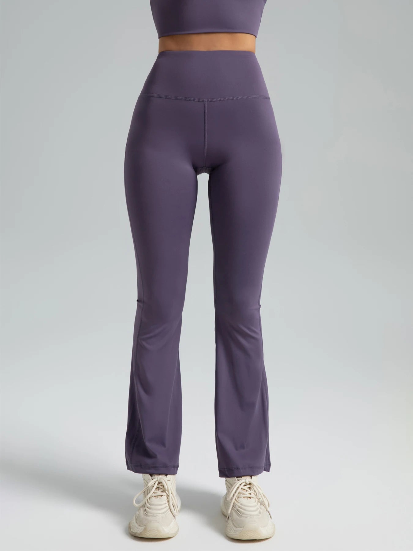 High-Waist Bootcut Yoga Pants – Flared & Comfortable