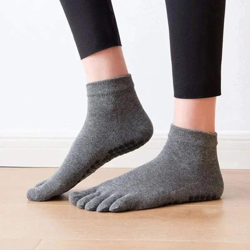 Women’s Non-Slip Pilates Socks – Five-Toe Grip & Breathable