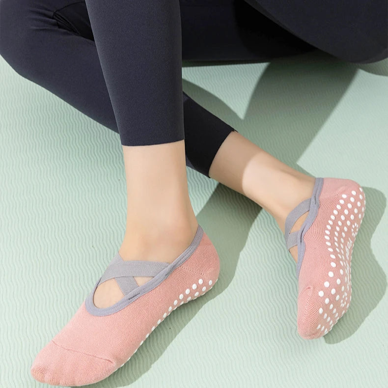 Women’s Anti-Slip Yoga Socks – Silicone Grip & Breathable
