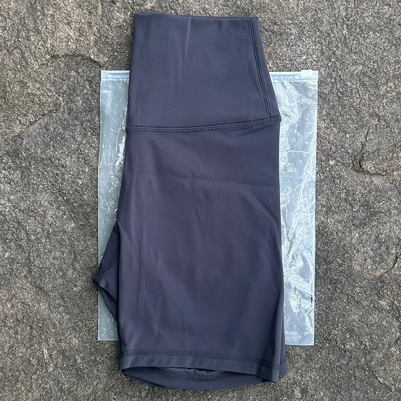 High-Waist Yoga Shorts – Slim Fit & Butt-Lifting