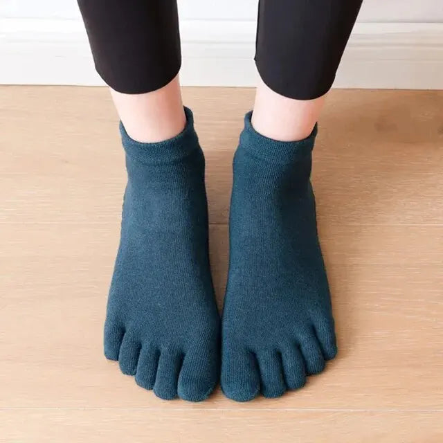 Women’s Non-Slip Pilates Socks – Five-Toe Grip & Breathable