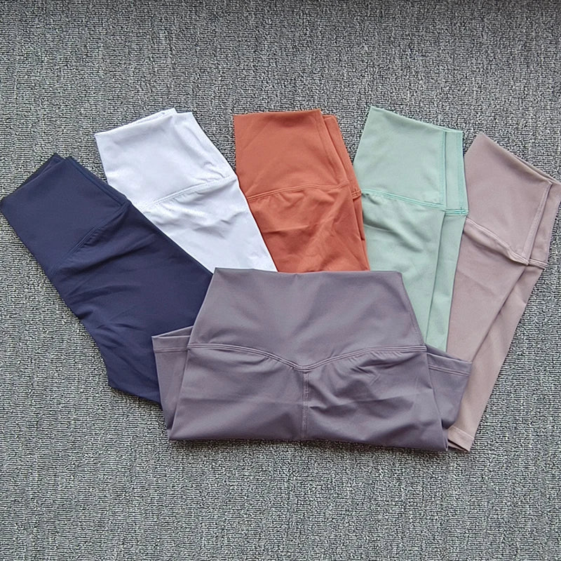 High-Waist Yoga Shorts – Slim Fit & Butt-Lifting