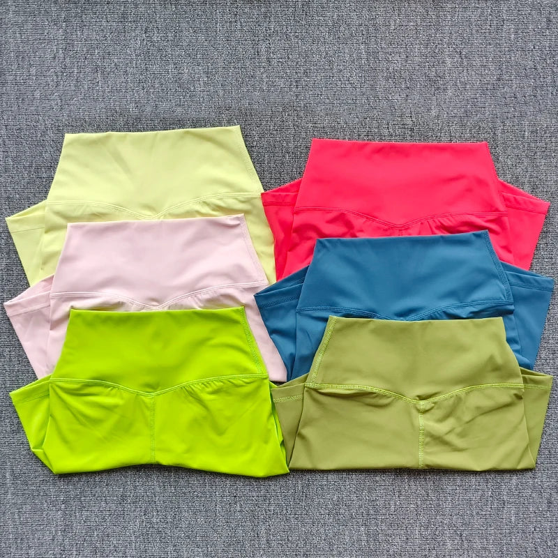 High-Waist Yoga Shorts – Slim Fit & Butt-Lifting