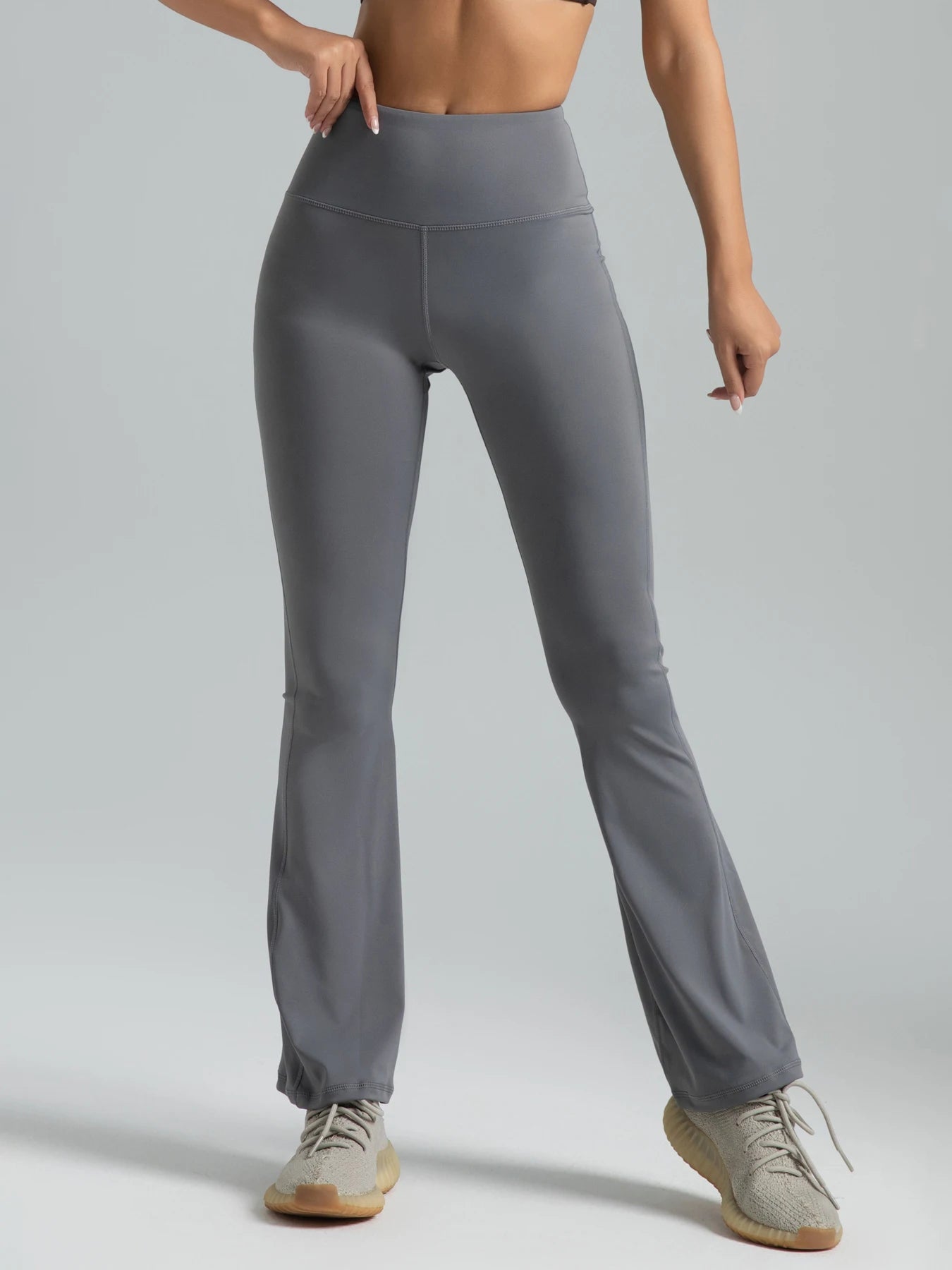 High-Waist Bootcut Yoga Pants – Flared & Comfortable